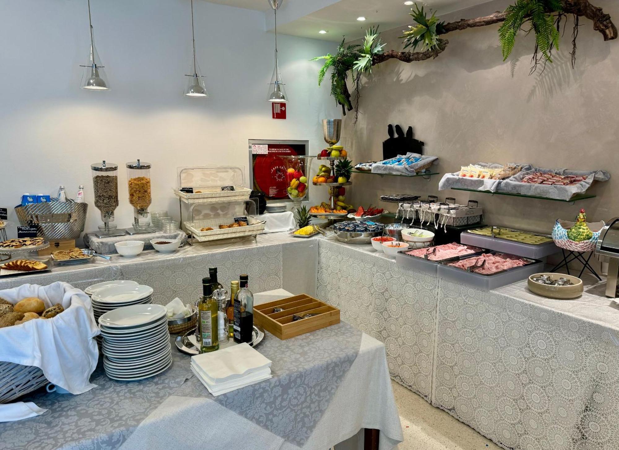Castiglione Hotel 3*