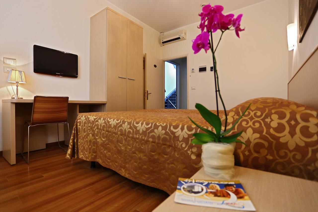 Castiglione Hotel 3*